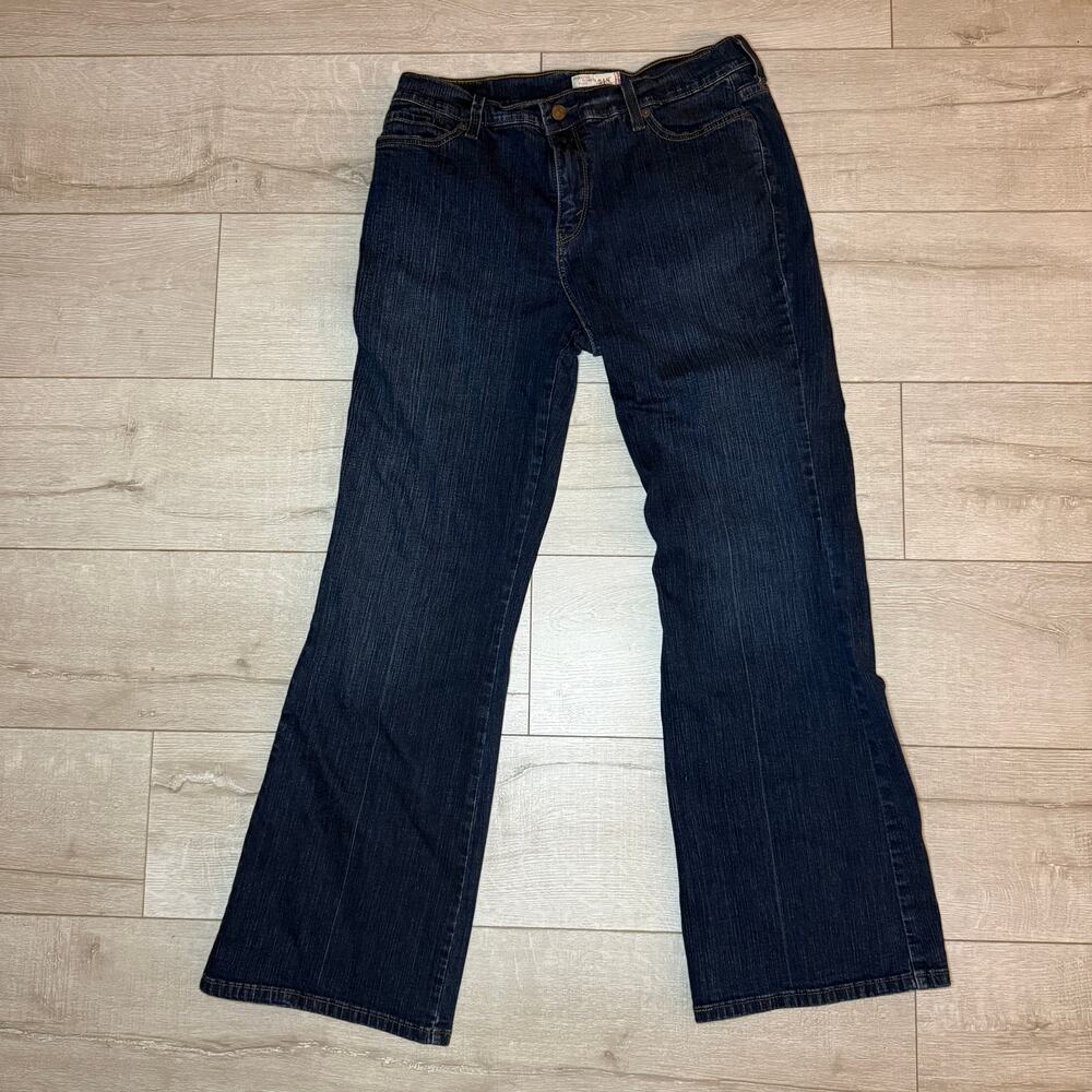 Levi's Women's 548 Perfectly Slimming Flare Jeans Dark Wash Size 16